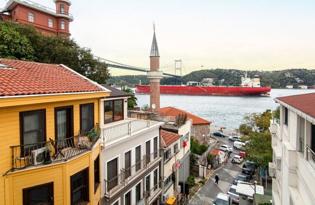 Stunning Waterfront Retreat in Rumeli Hisarı