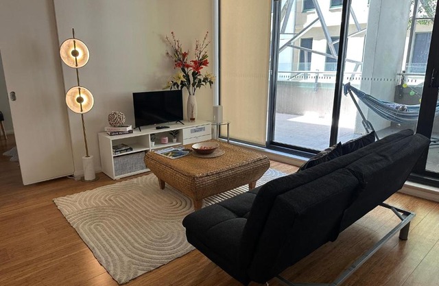 Stylish 1 bedroom best location