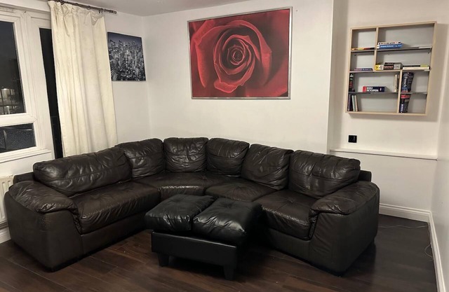 Stylish 1BR Apt w/ Fireplace & High-Speed WiFi