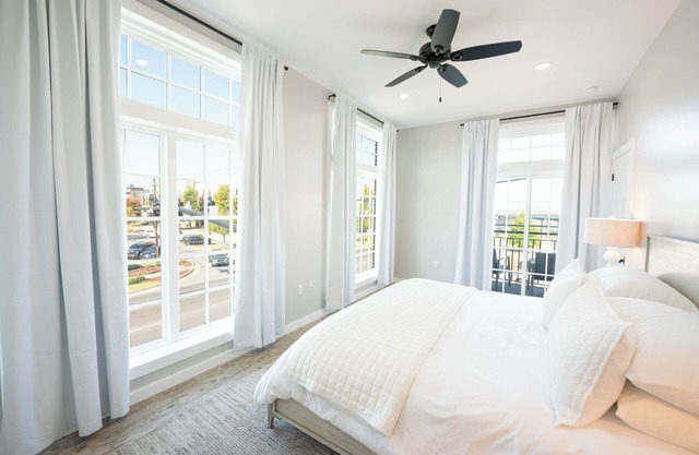 Stylish 2-Bedroom Condo with Views!