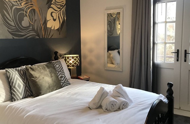 Stylish 3-bed Preston home for relaxing comfy stay