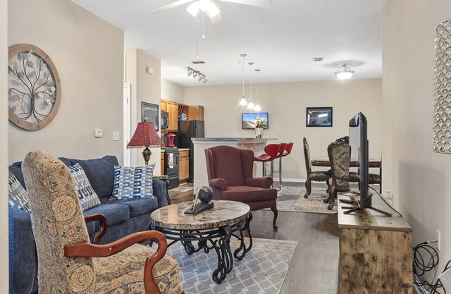 Stylish 3 BR Retreat