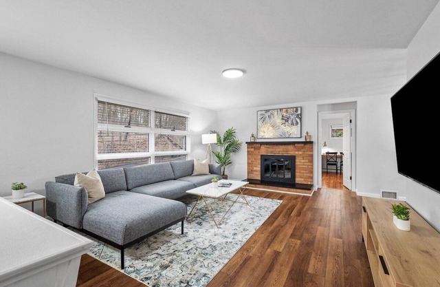 Stylish & Accessible 6Bd Home in Wexford/Pittsburg