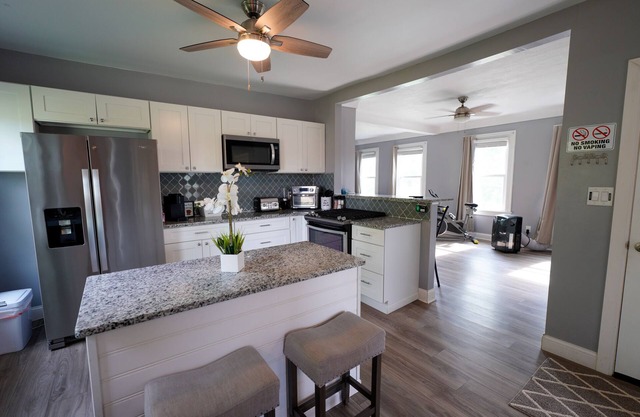Stylish and comfortable apartment in a safe neighborhood!