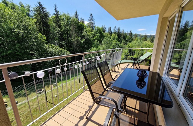 Stylish Apartment on Bukowa – Big Terrace, Perfect for Biking & Skiing