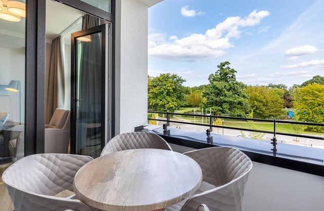 Stylish apartment with loggia, right by the park and only 300 meters to the Baltic Sea - Godewindpark