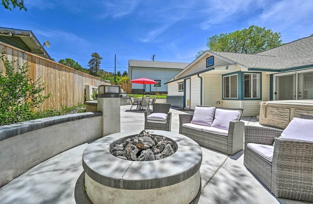Stylish ‘Basecamp 6850' Near Downtown Williams!