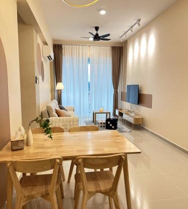 Stylish Bearbrick 3R2B Home sandakan