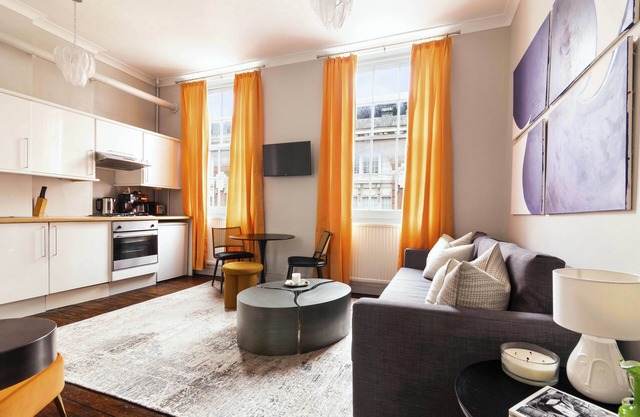 Stylish central London flat, recently refurbished!
