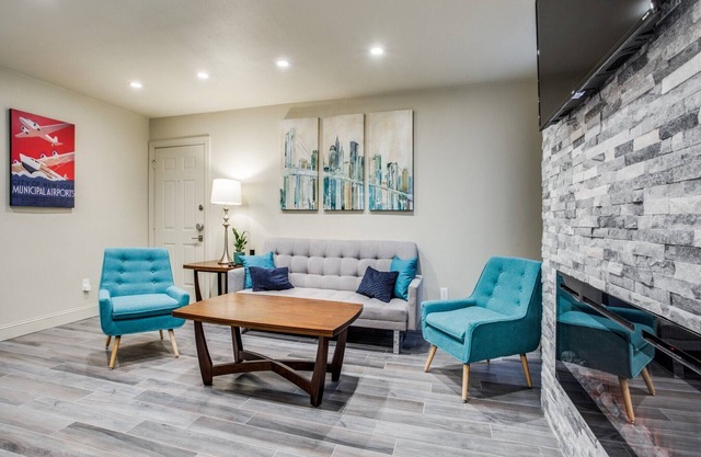 Condo de luxe près de SMU, NorthPark et Greenville Ave avec piscine