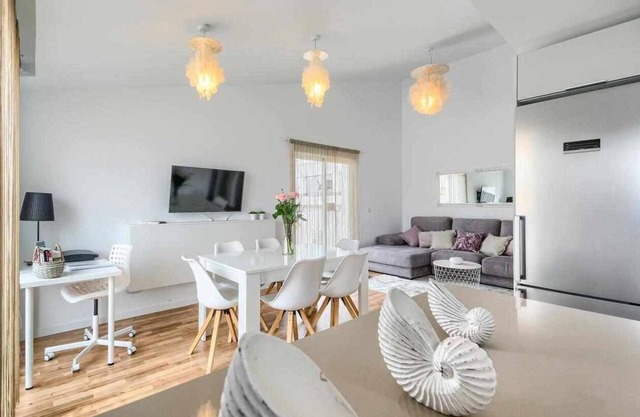 Duplex Exclusif Vieille Ville, WiFi, A/C, Parking, terrace, piscine