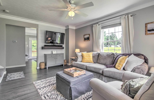 Stylish Fort Payne Retreat: Hike & Rock Climb