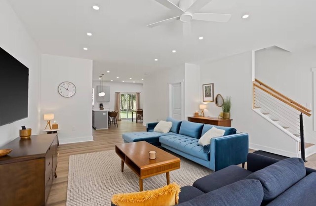 Stylish Greenville Stay 8 Mins to Downtown Pet Friendly