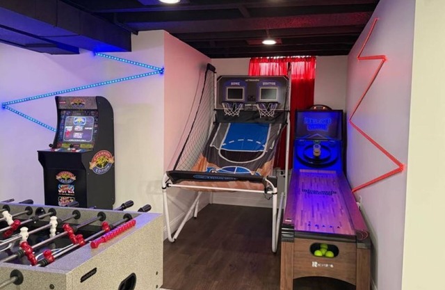 Stylish Home - Arcade + Theater + Kid Zone!