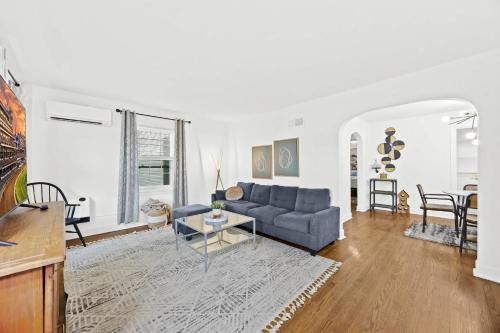 Stylish Louisville Apt Near Downtown & Parking
