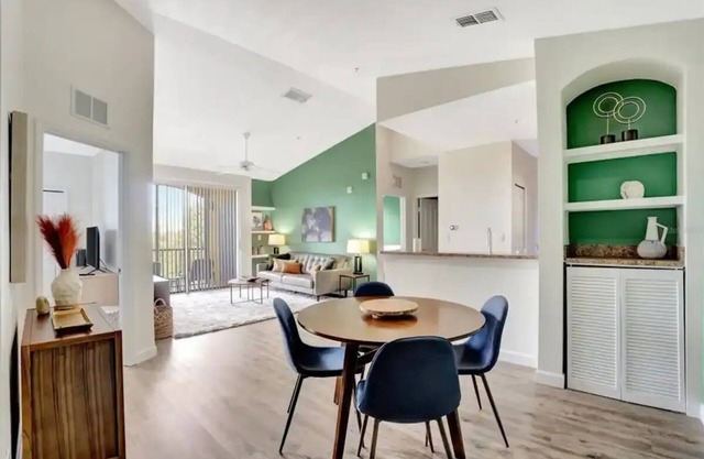 Stylish, modern home in Serenata
