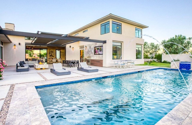 Villa de construction moderne sur mesure avec vue sur Camelback Mtn! Très proche de la vieille ville!
