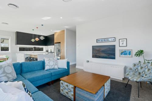 Stylish Serenity - Martinborough Holiday Home