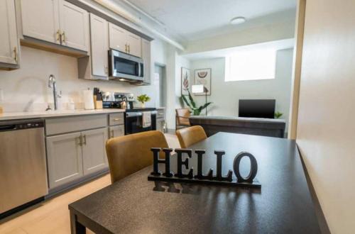 Stylish Studio with Free Parking Near Medical District