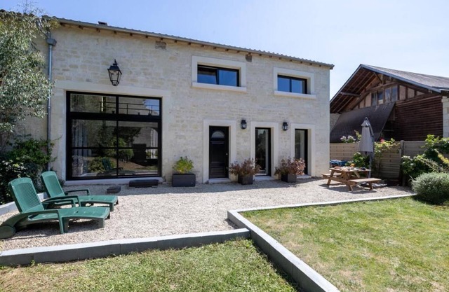 Grande maison contemporaine 160 m² et jardin privatif de 700 m²