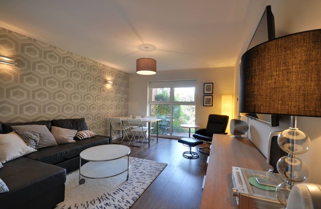 Appartement de jardin élégant de deux chambres