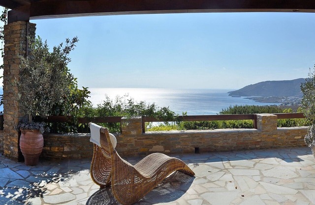 Villa élégante Philinna: meilleur emplacement, piscine incroyable, 2 maisons, vues spectaculaires