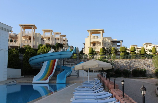 Villa élégante avec piscine privée, vues sur la réserve naturelle et installations sur place