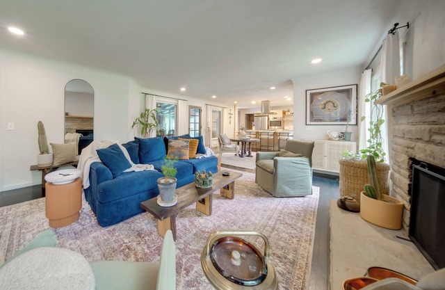 Stylish Willoughby Hills Retreat w/ Fireplace!