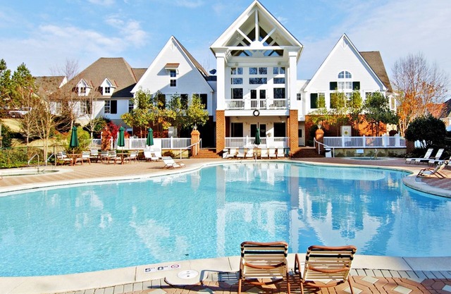 Sublime Family-Friendly Condo Resort