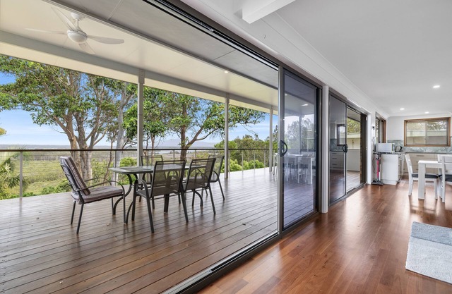 SubTropical Escape 45 Ocean St