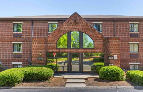 Suburban Studios-Cary