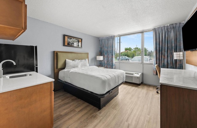 Suburban Studios Fairborn - Dayton