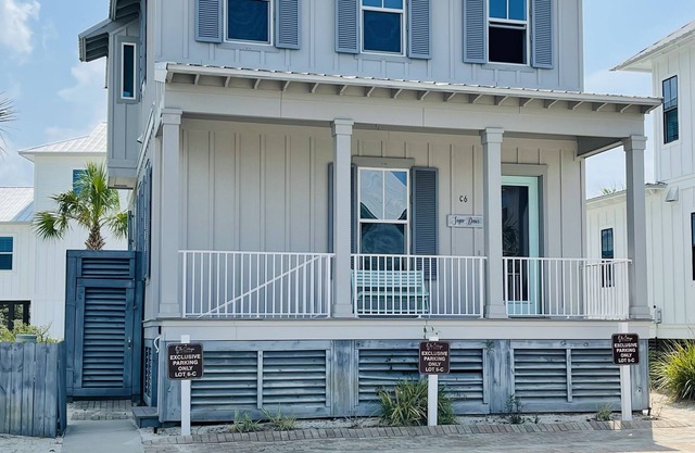 April & May ~ 25% off ~ Sugar Dunes at Cottages at Romar ~ 2BR 2.5Bath Sleeps 8