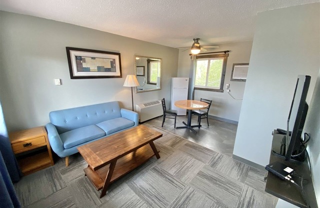 Suite 313 - 2nd Floor Apartment