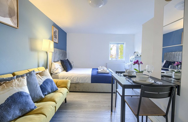Suite-de Luxe-Salle de bain et douche-Vue sur Jardin-7