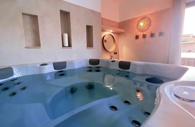 Suite familiale, Les Logis de cocagne, Le bleu