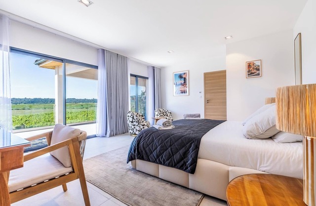 Suite n°1 dans Villa SCL - Piscine Chauffée