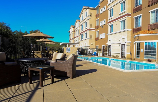 Suite près du centre-ville de San Jose | Piscine extérieure + navette gratuite