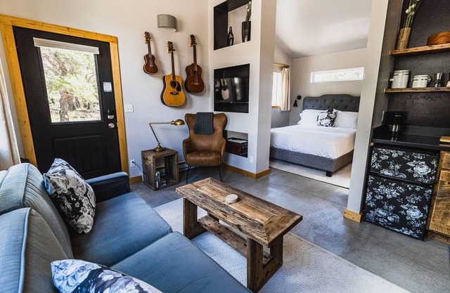 Suite w/ Views: "Beautifully styled and so cozy!"