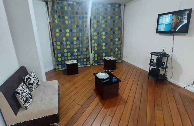 Suite with a magnificent location (business and pleasure)