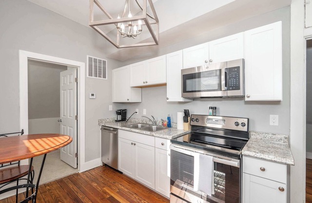 Suites on Main 3 Summ