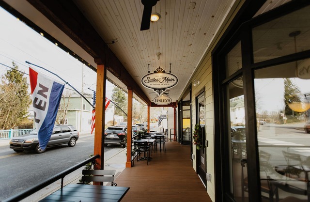 Suites on Main - Unit 4