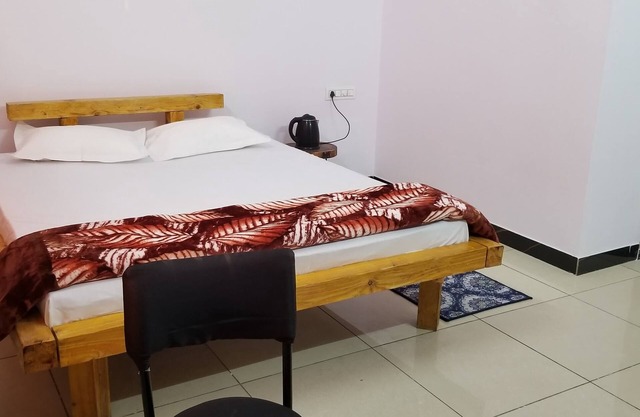 Sukoon – The Bliss: A Villa Retreat Nestled hillock, offers 3 rooms, plunge pool