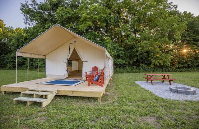 Spring Escape near Roaring River State Park