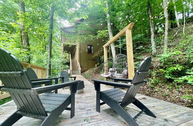 Summer Fun- Hot Tub - Wineries - Fire pit - Views
