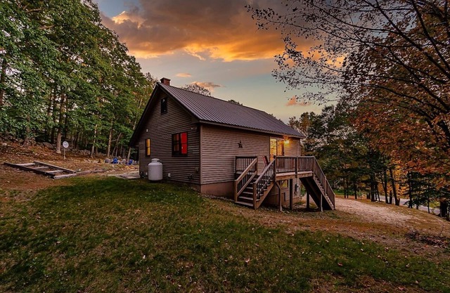 Spring Couples Retreat in Sumner – Dog Friendly!