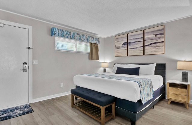 Summer Sands- Isle Be Back Room 203