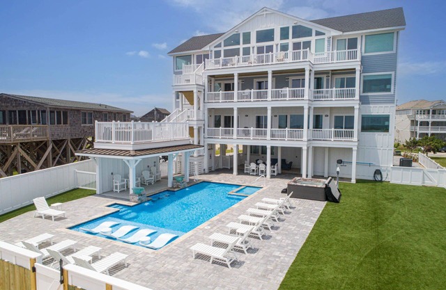 Premier Oceanfront Estate w/ Pool, Hot Tubs, Elevator, Outdoor Kitchen + More!