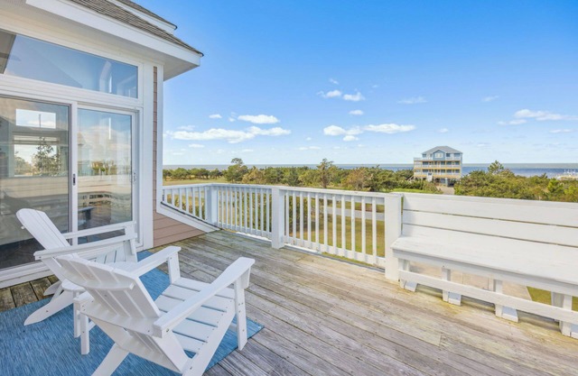 Semi-Soundfront Dog Friendly Home with Dock Access, Pool, Hot Tub, Elevator