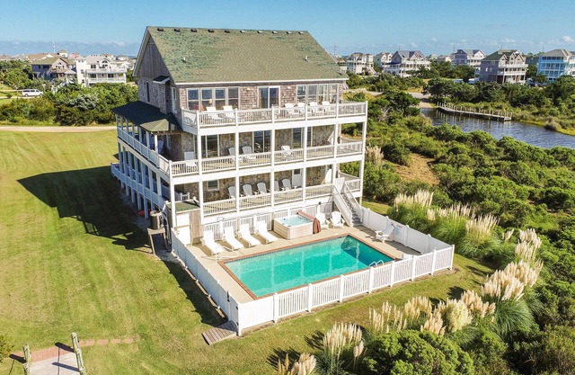 Extraordinaire Soundfront Home-Pool, bain à remous, DogFriendly, GameRm, Cmty Boat Ramp